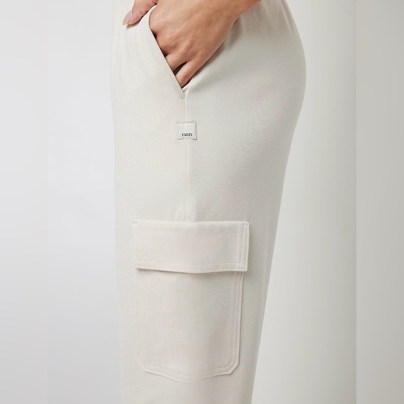 Vuori bone/beige cargo boyfriend joggers small - Picture 3 of 3